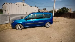 Ларгус очень синий