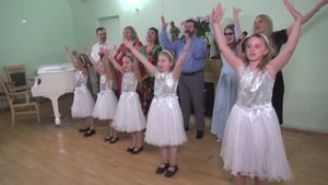 "НАЕДИНЕ со ВСЕМИ" (В.Шаинский,А.Поперечный) - поет Сергей Никулин и все-все-все