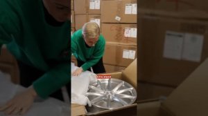 Более 90 дизайнов кованых дисков в наличии! Показываем как бережно и надежно они упакованы