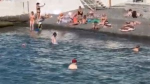 Сочи Адлер Чёрное море сегодня 10 июня 2025. Какая погода, обстановка на пляже, море сейчас