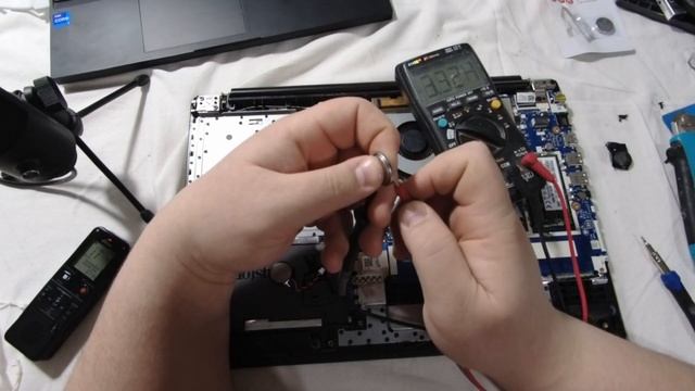 lenovo ideapad 320-15 lap Полное обслуживание, снятие наклеек и т? смотреть онлайн