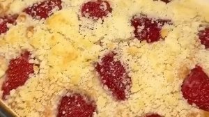 ПИРОГ с клубникой...🥧🍓😋    Рецепт в описании ✍️