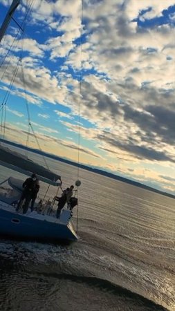⛵ Спокойное прибытие в марину Shilshole Bay!

Снято с воздуха с помощью DJI Avata