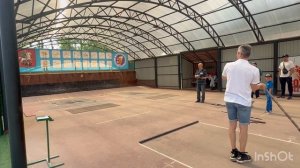 Соревнования по городошному спорту среди семейных команд дошкольников.