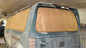 Подготовка к покраске бусика продолжается.