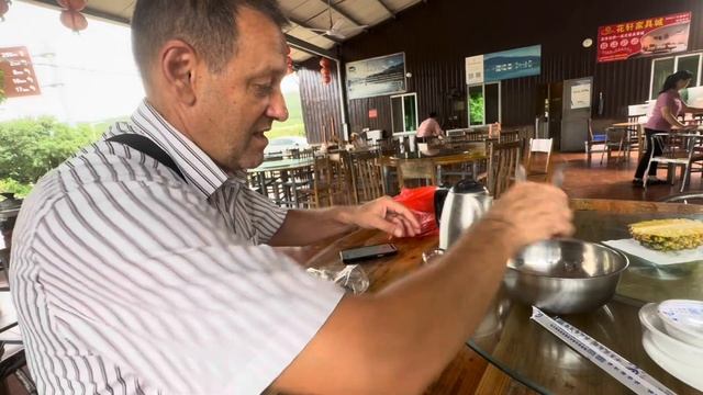 Горный серпантин в Китае. Ищем места для будущих парко смотреть онлайн