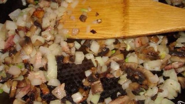 Картофель с фрикадельками