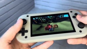 Доработанная портативная приставка SJGAM M17