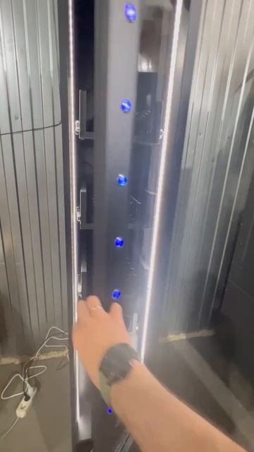 Снековый автомат для кофейни самообслуживания