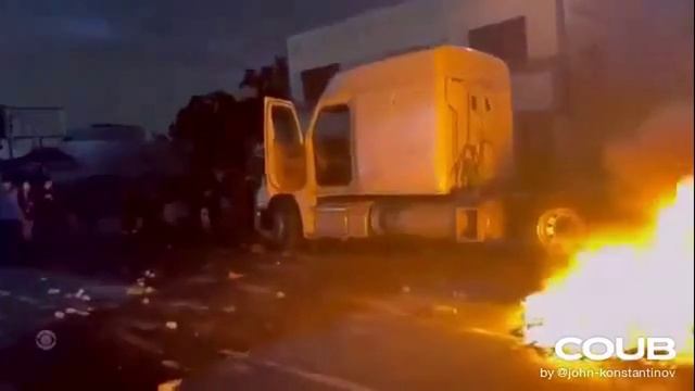 Расстрел журналистов в прямом эфире на протестах против закона Трампа о мигрантах в Лос Анджелесе