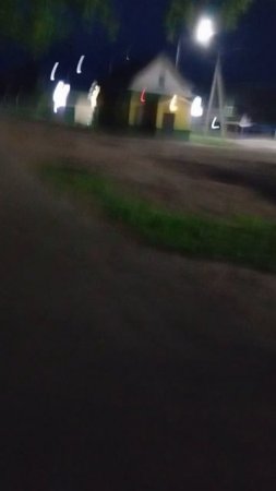 Последний вечерний вдох ночи-Cleaning shadow on street