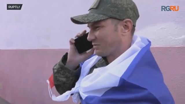 Мам, я вернулся: Освобожденные из плена военные позвонили родным
