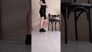 делаем движение растяжки