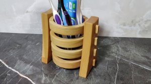 Подставка под зубные щетки и пасту