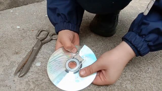 Чем разбить диск? проводим эксперимент смотреть онлайн