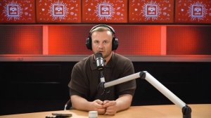 Дмитрий Журавлев о треке «Убегу из города», работе с Лилаей и своих шоу | Красавцы Love Radio