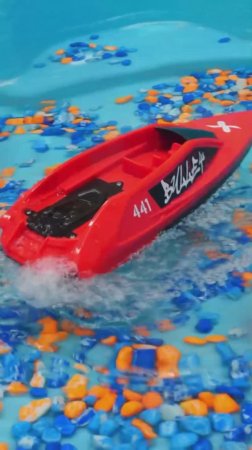 Радиоуправляемый катер покоряет бассейн! 🚤💦 #длядетей #игрушкидлядетей #длямальчиков