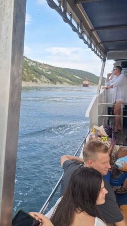 Кабардинка На теплоходе вдоль побережья к сухогрузу Рио, корабль призрак