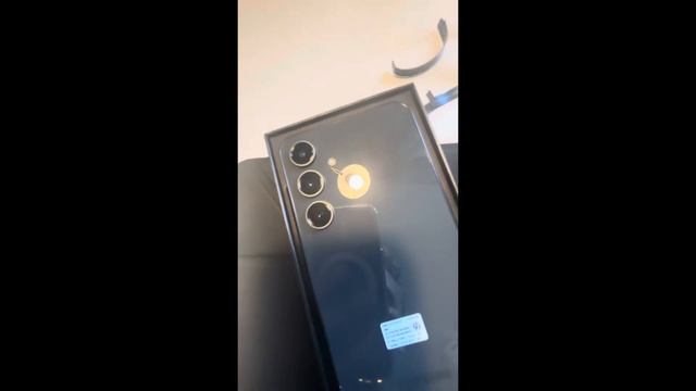 Распаковка первое включение телефона Samsung S24 FE￼￼🥳 смотреть онлайн
