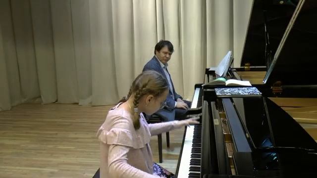 Клокова Ирина - лучший ученик преподавателя Абжиновой Елены Владимировны