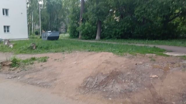 Город под облаками: видеопрогулка по летним улицам. Прогулки без повода
