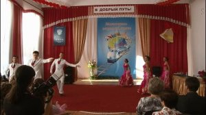 Ах как танцуют ребята на Выпускной! Как вам друзья???