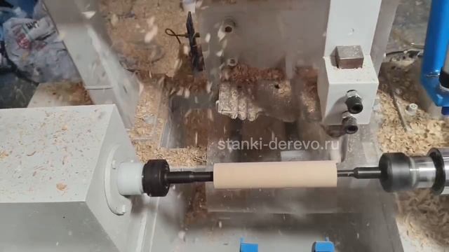 HAMANN HW-2504 - токарный станок для ручки шампура и серийного изготовления мелких деталей из дерева