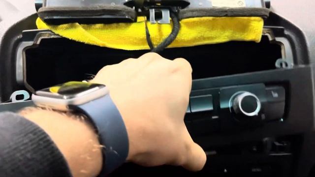 BMW F20 / F30 Видеоинструкция по установке Bluetooth-модуля BVM.aud смотреть онлайн