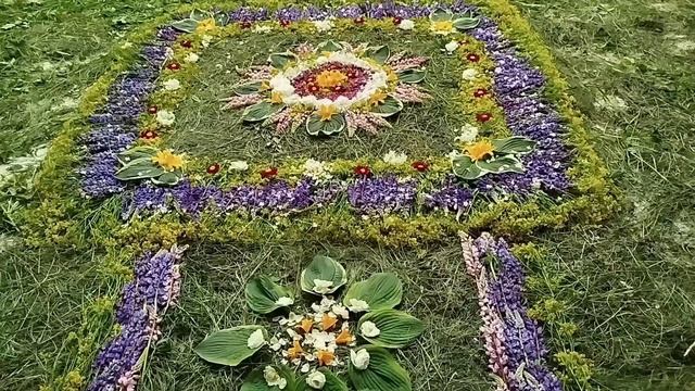 Украшение Храма г. Струнино  на Троицу 8.06.2025г смотреть онлайн