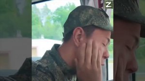 Вернувшиеся из украинского плена российские военные созвонились с родными.