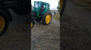 Т-40 тянет репку.