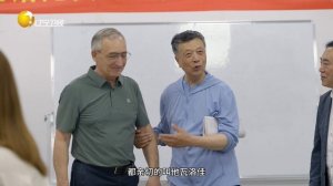 Эпизод встречи с китайским хором "Калинка" в фильме Ляонинского телевидения 与“卡林卡”中国合唱团会面