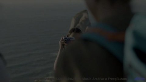 Эта мелодия синхронизирует хаос - услышьте порядок! - Discoboy -- Upseen -- El Monstruo