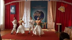 Африканский танец на Выпускной! Оценим друзья!
