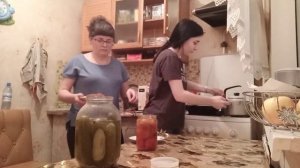 VLOG. Готовлю куриные котлеты//Жизнь в Омске