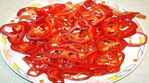 Греческий салат с помидорами