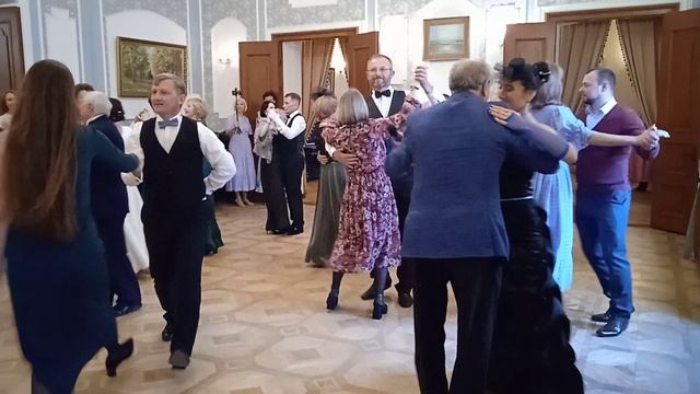 VID_20250517_Вальс💃🕺 Весенний майский бал в усадьбе Немцевичей Скоки Брестская область