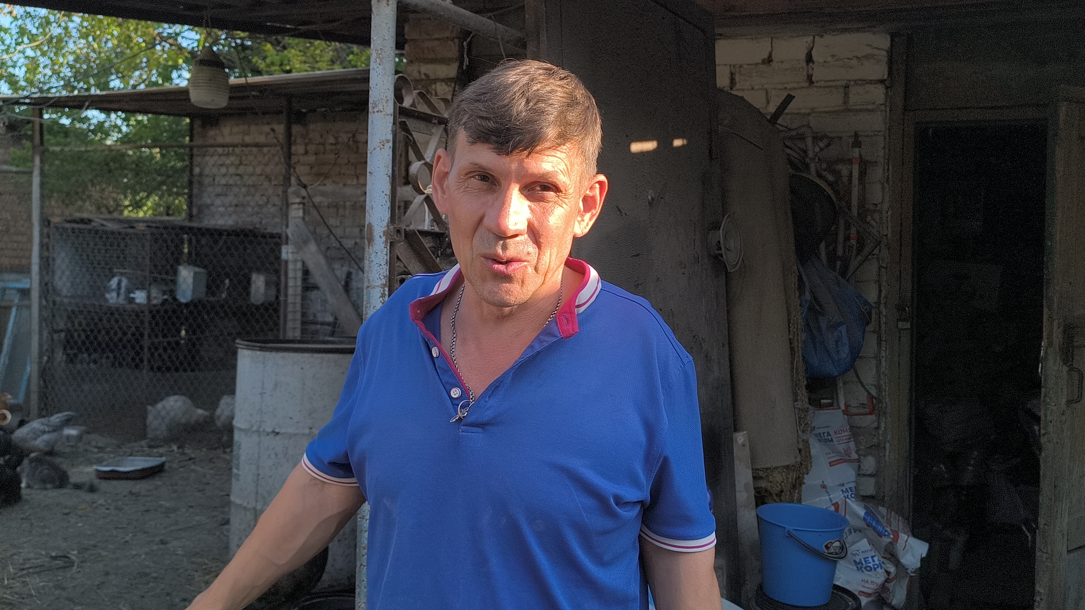 Забой бройлеров.Всё-таки у него дошли руки и он сделал.Жизнь на кубани