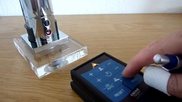 Использование ИК пульта Grohe включение автоматическог смотреть онлайн
