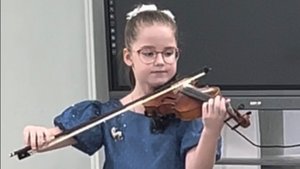 « Вариации» Шарль Берио, исп. Анатолия Драир, 9 лет