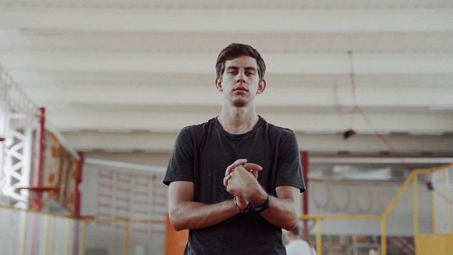 Батутный парк номер один смотреть онлайн