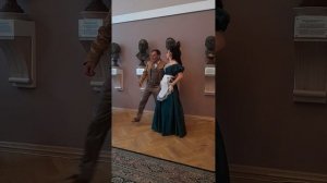 Диалог Пеликана и  мадам Каролины:  посетила  театр  оперетты в Пятигорске