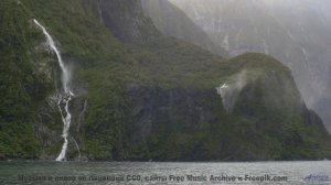 Музыка качает леса, словно волны на море - Hey, Augusta -- The Agrarians -- Hey, Augusta