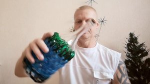 Кольчужное плетения, из горлышек пластиковых бутылок