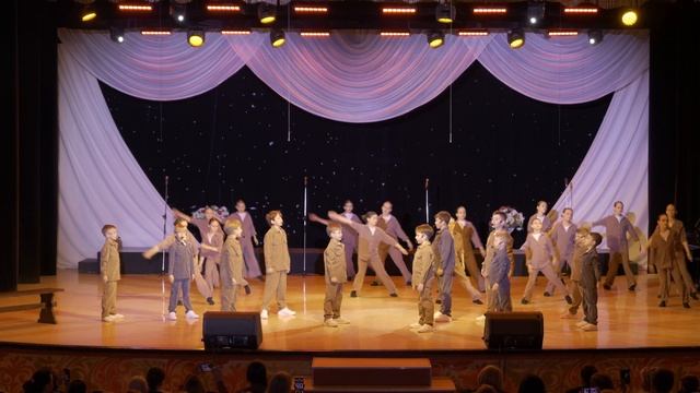 6. А. Трушина Маленькие герои - самой большой страны исп. Вокальный ансамбль мальчиков Новые голоса смотреть онлайн