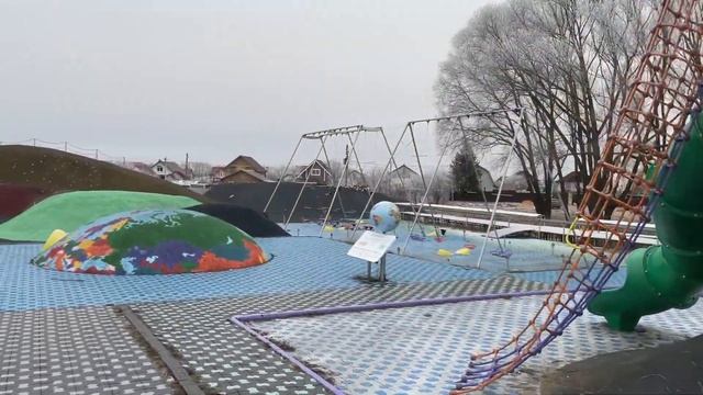 Легендарный желтый прицеп-капля Барс производства К