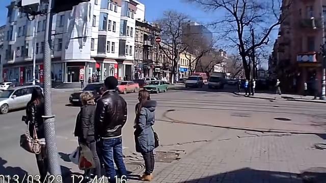 Видеорегистратор купить GT i22 - видеообзор от DigiCar смотреть онлайн