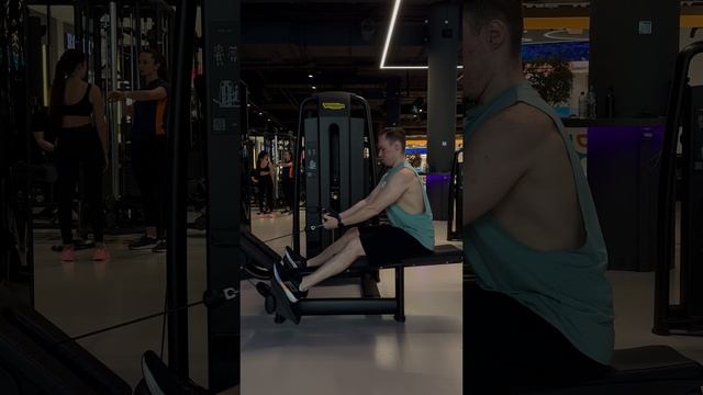Спина. Тяга нижнего блока обратным хватом