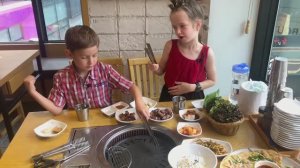 Roast dog meat! Korean food! Honeymoon!