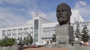 Бурятия, город Улан-Удэ (площадь Советов) памятник Ленину